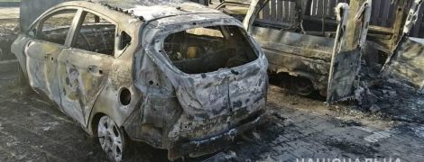 Під Києвом вночі спалили авто журналіста