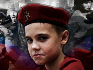 Зачем российских школьников учат разгонять митинги