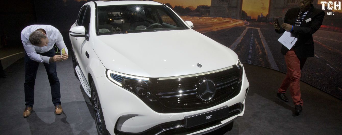 Mercedes відкликає партію електрокарів через смертоносний дефект