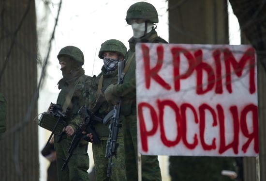 Росія погрожує знищити захоплену в анексованому Криму військову техніку ЗСУ