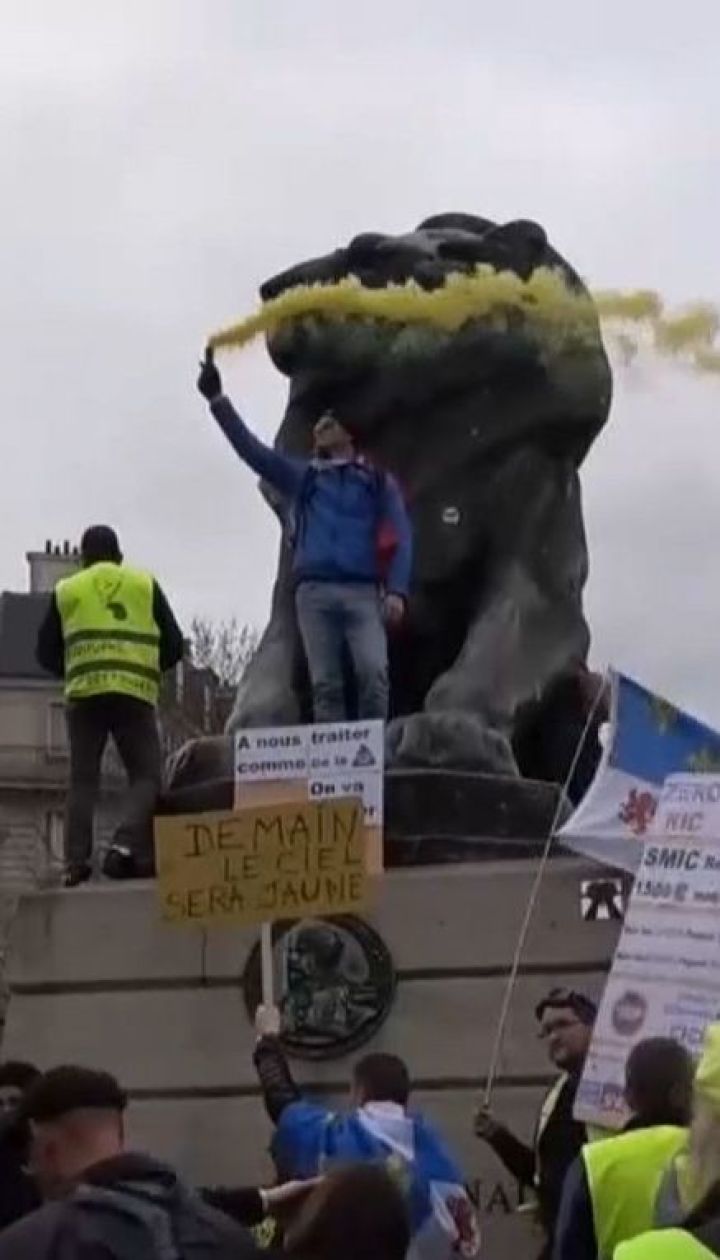 Опять митинги: минимум 9 человек задержали в Париже во время протеста "желтых жилетов"
