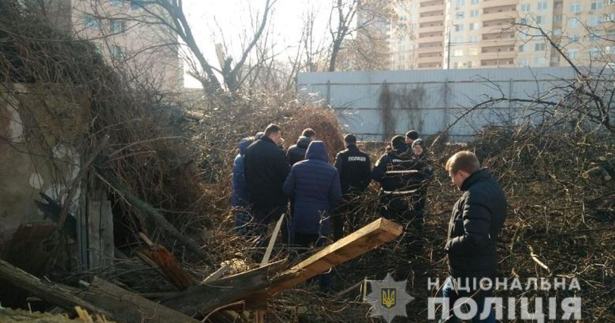 У Києві у закинутому будинку знайшли труп немовляти