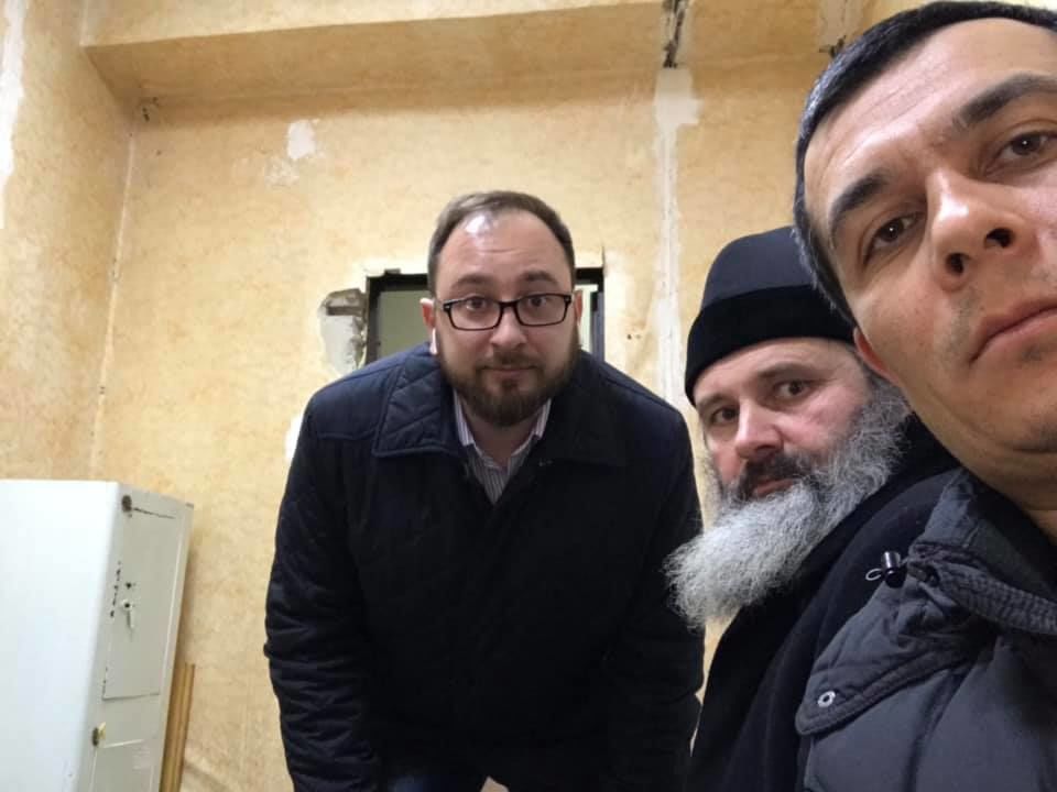 Климент з адвокатами