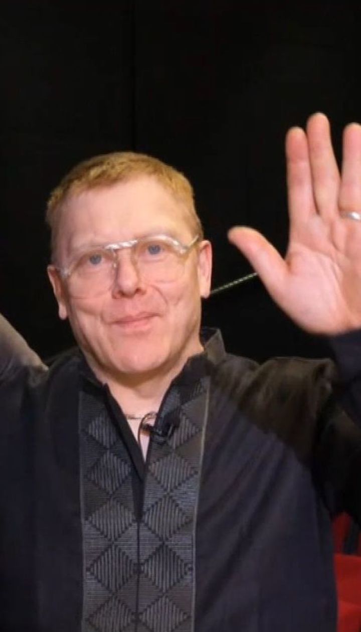 Комик, который вошел в политическую историю - смотрите эксклюзивное интервью с Йоном Гнарром