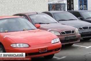 Київ та область тероризують професійні автокрадії. Поліція викрила три банди злочинців