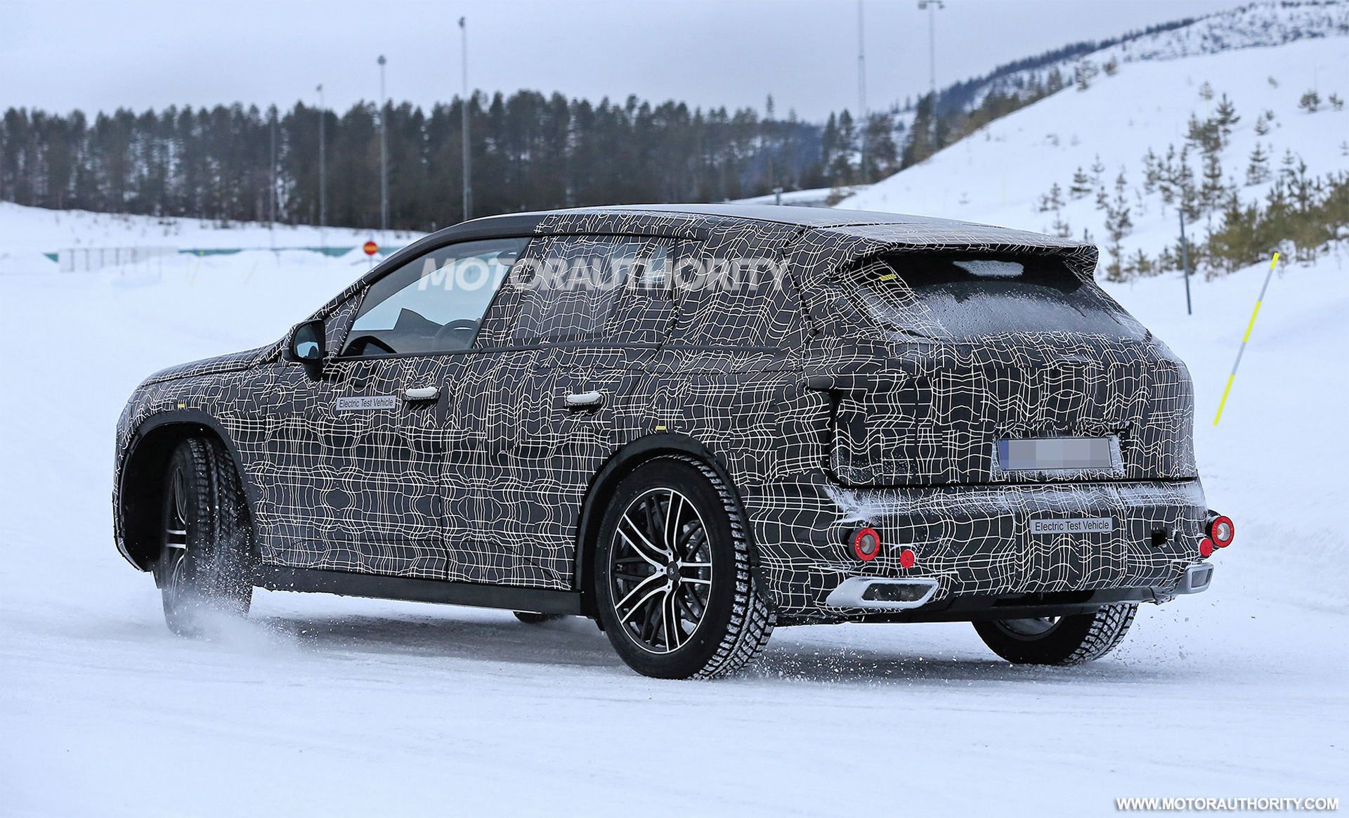 BMW iNext_6