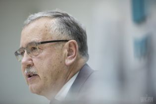 Гриценко вызвал Зеленского на дебаты