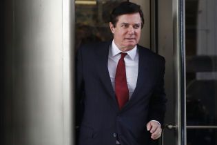 С чего начался скандал в США, который вылился в публикацию разговоров Зеленского и Трампа
