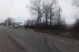 Біля кордону з Румунією через негоду заблоковано рух міжнародною трасою