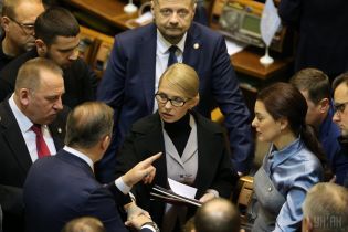 Тимошенко сместила Порошенко со второго места в рейтинге симпатий избирателей - "Рейтинг"