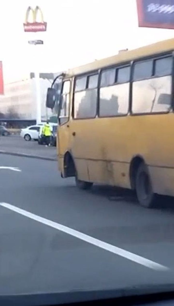 Опасные маршрутки: кто отвечает за пассажиров во время поездки