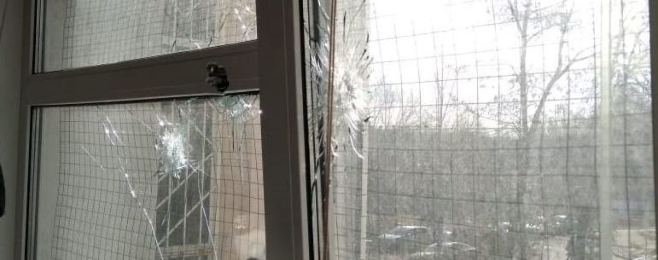 Здание Голосеевского суда обстреляли из огнестрельного оружия