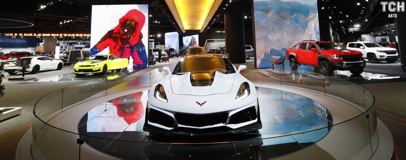 Безумная мощность нового Chevrolet Corvette ломает кузов спорткара