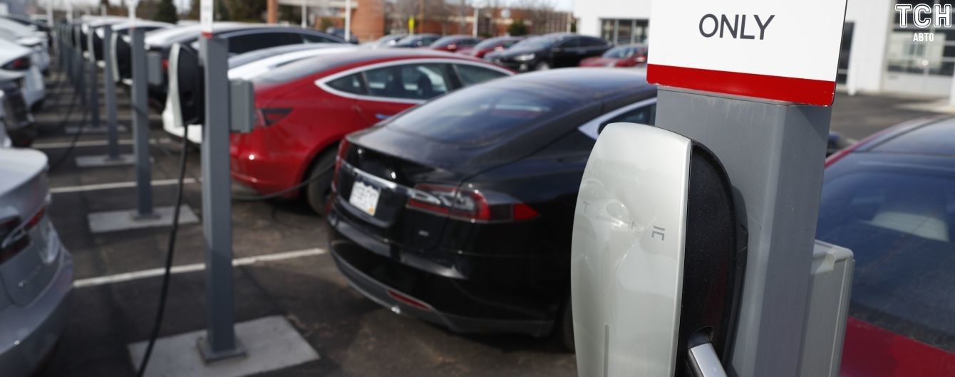 В Киеве зарегистрировано 41% электрокаров Tesla в Украине