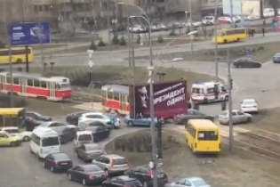 В Киеве водитель спровоцировал аварию