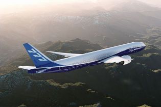 Boeing представив найдовший в історії пасажирський літак - ЗМІ