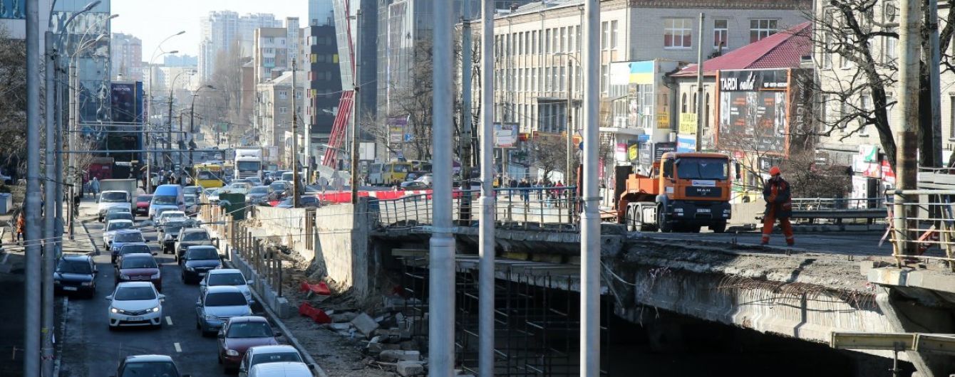 Ремонт на Шулявке: ТСН проинспектировала демонтаж, а чиновники назвали количество аварийных мостов в Украине