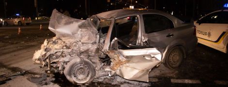 Масова ДТП у Києві: легковик протаранив два авто і маршрутку з пасажирами, є постраждалі