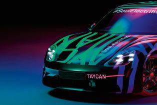 Електрокар Porsche Taycan показали на нових знімках