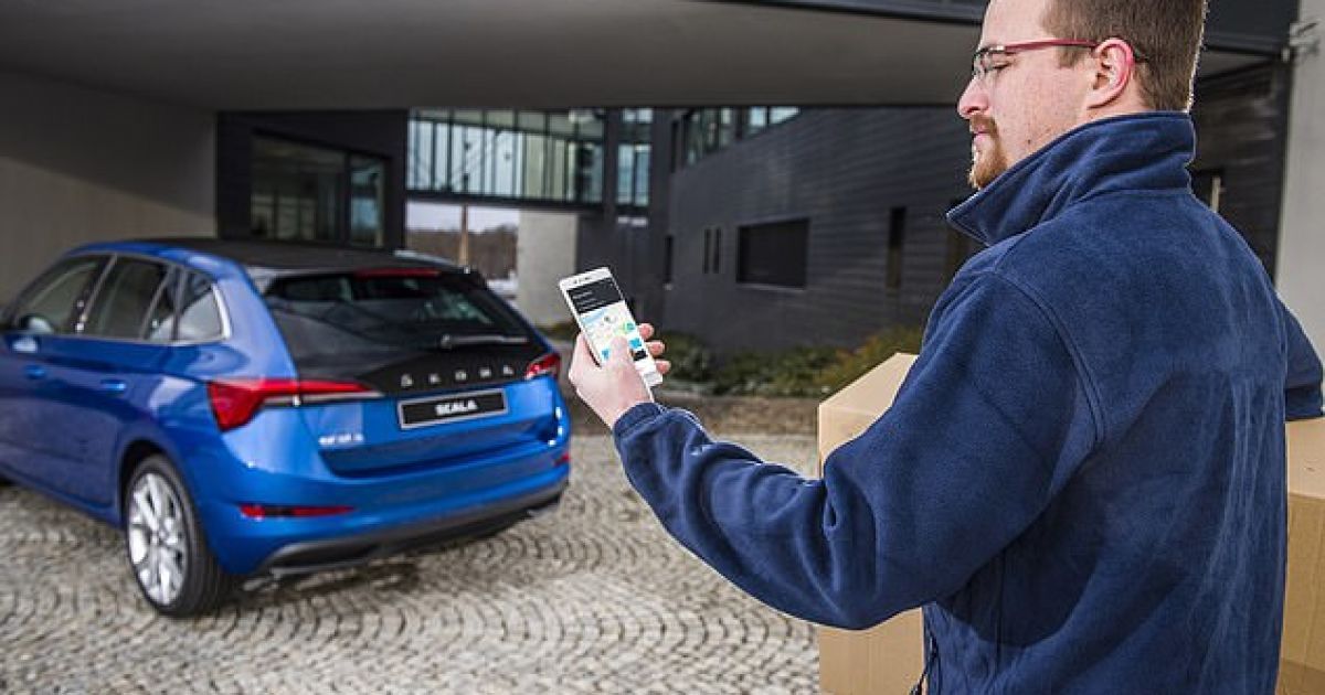 Skoda дозволить відкривати машини віддалено через смартфон