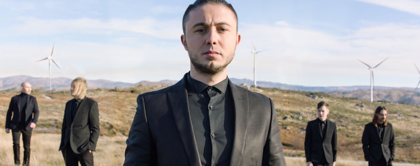 Лідер гурту "Антитіла" Тополя показав своє "оцифроване" обличчя на обкладинці альбому