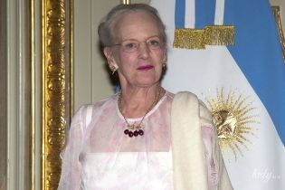 Теперь в прозрачном: 78-летняя королева Маргрете II сходила на праздничный ужин