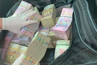 На Ровенщине задержали агитатора с 2,5 млн гривен наличных денег для подкупа избирателей – Луценко