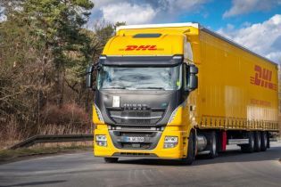 Завод BMW вперше почала обслуговувати фура DHL на автогазі