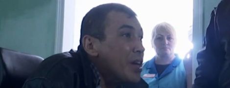 "Я що, лох якийсь?": колишній зек з інвалідністю грабує пенсіонерів і залякує персонал будинку перестарілих