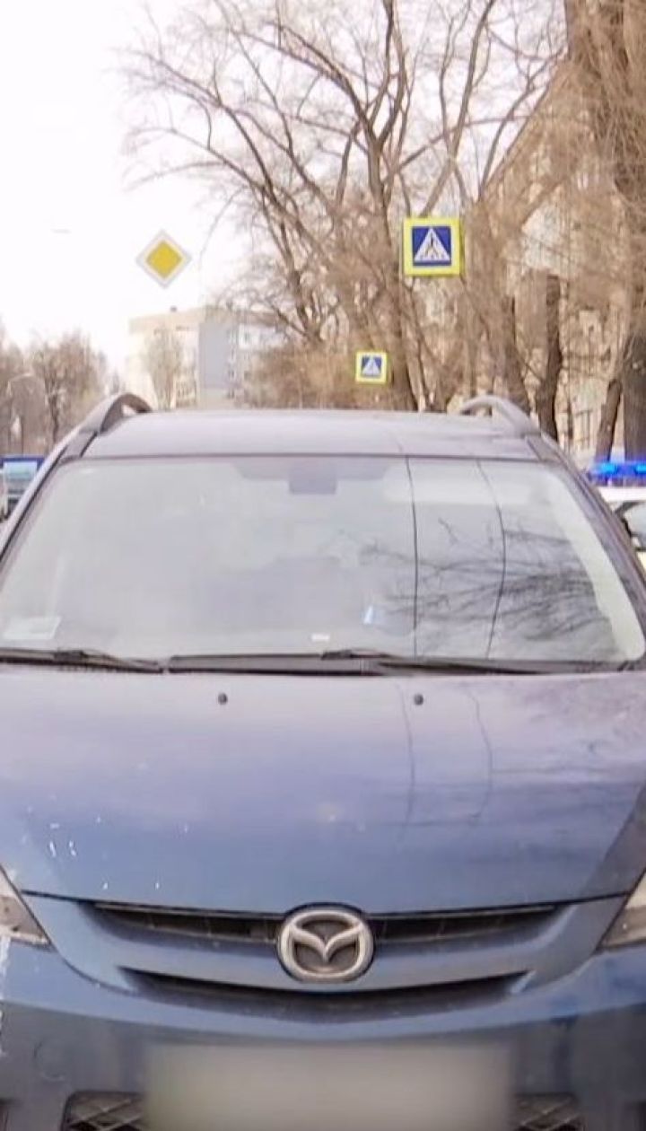 В Днепре неравнодушные задержали водителя, который сбил женщину на зебре и пытался скрыться
