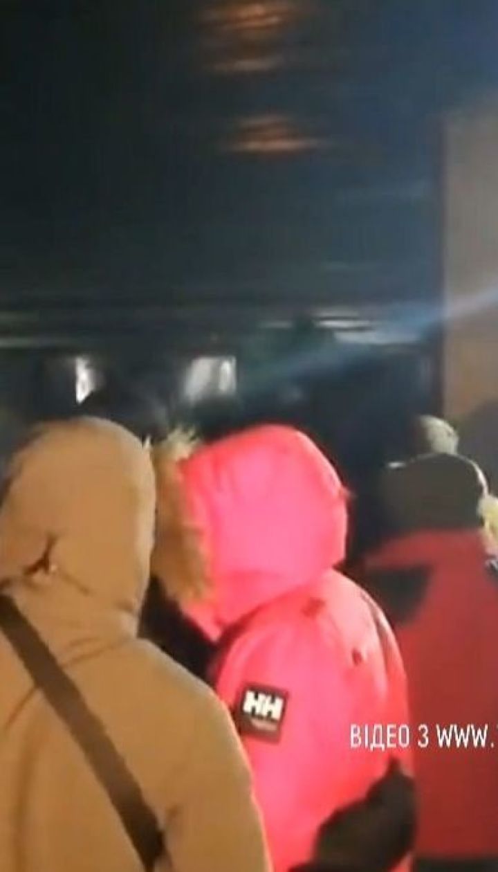 Представители Нацкорпуса выразили протест против визита Медведчука в Москву