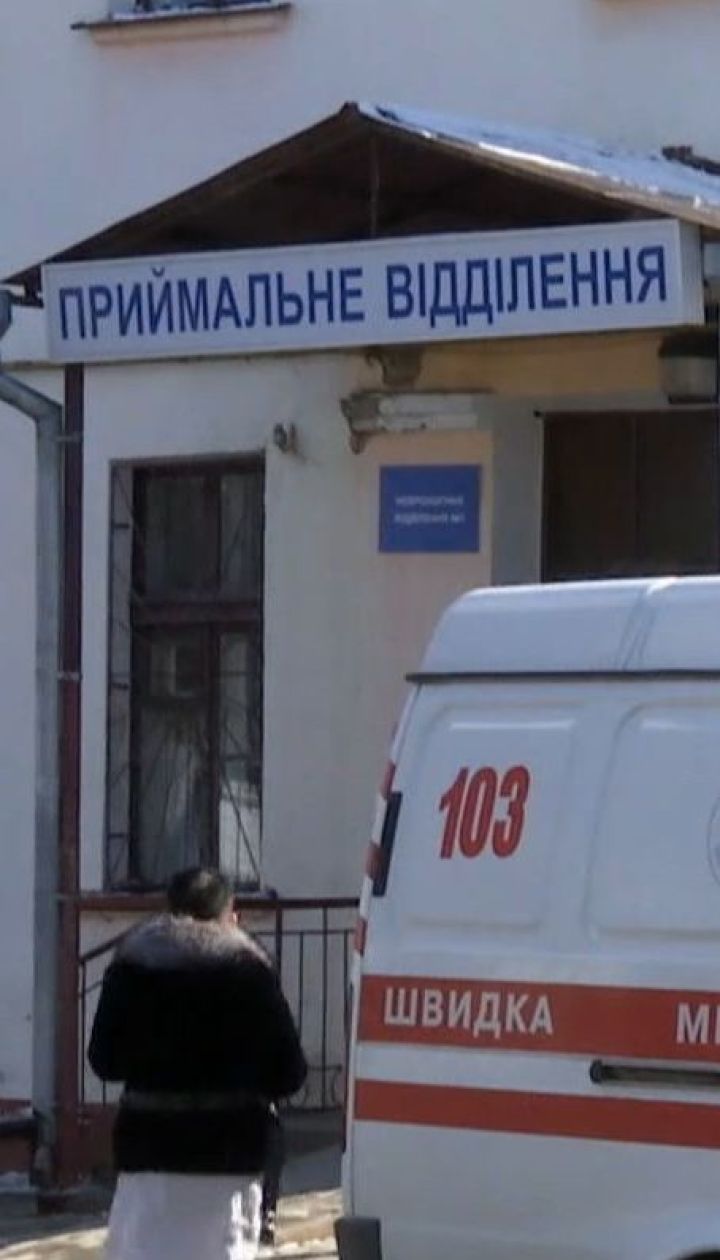 З підозрою на кір госпіталізували шістьох медпрацівників пологового будинку у Сумах
