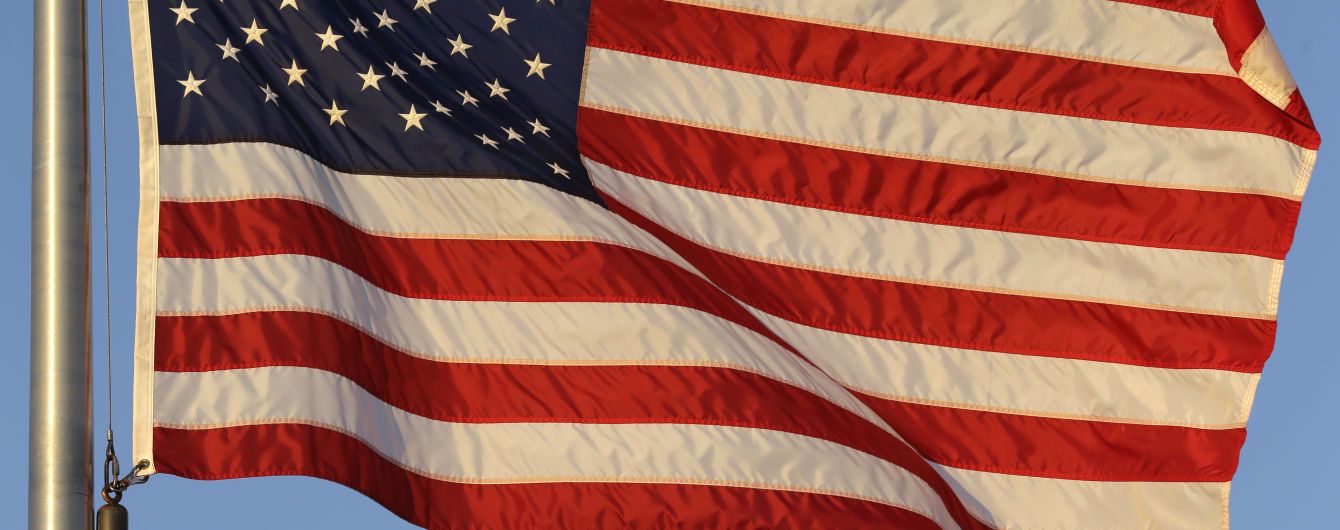 Huawei судиться з урядом США через санкції Трампа