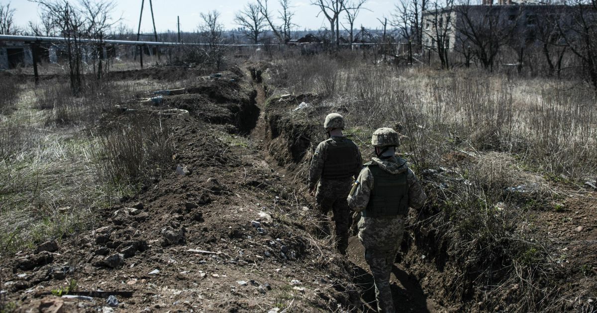 На Маріупольському напрямку військові відбили атаку ворога і захопили важливу мапу окупантів