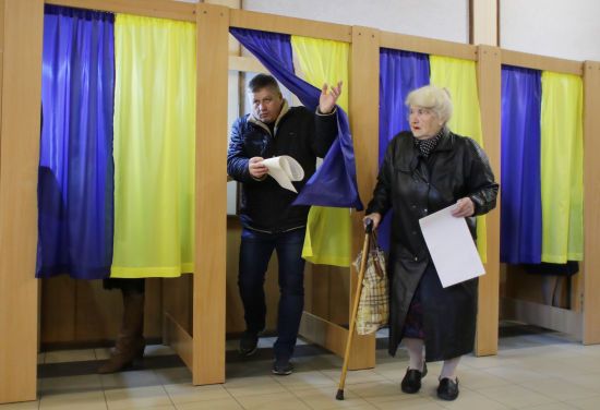 Результати голосування. ЦВК отримала перший оригінал протоколу від окружної виборчої комісії