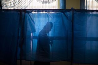 Рейтинг "Голосу" та партії Бойка-Медведчука зріс, "Слуги народу" - знизився – опитування