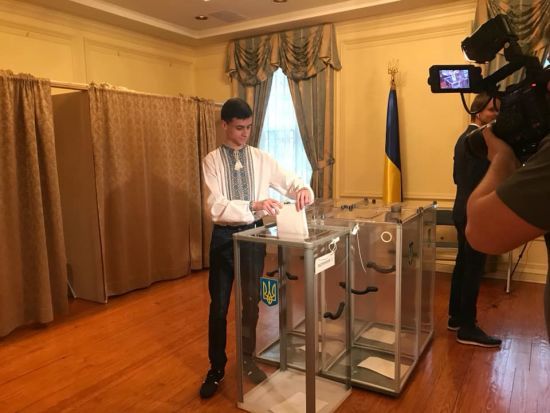 Вибори президента України-2019: у США закрилася остання виборча дільниця