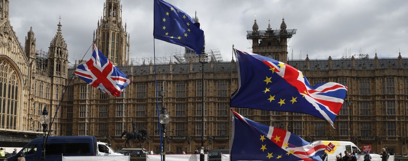 Британские депутаты снова отклонили все альтернативные варианты Brexit