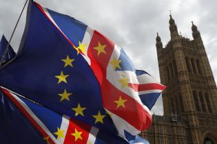 Оппозиция поддержала проведение досрочных выборов в парламент Великобритании. Они пройдут в декабре