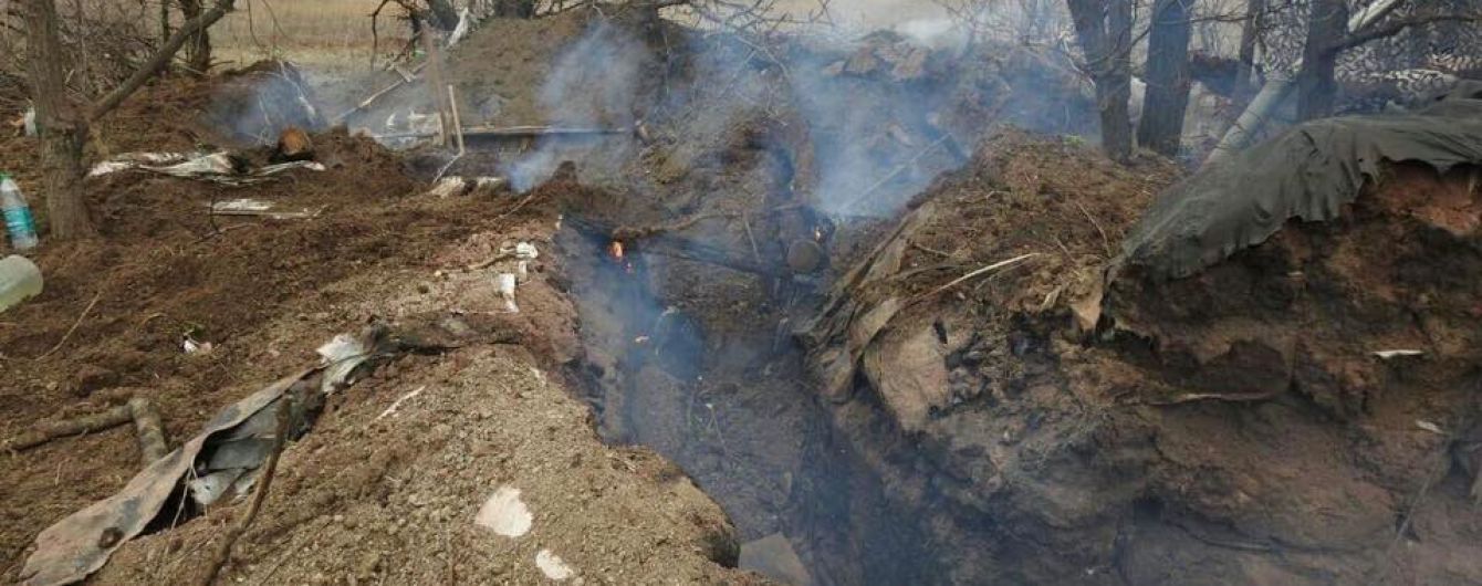 "Так выглядит смерть". Показали остатки блиндажа, в котором погибли пулеметчица "Ведьма" с собратом