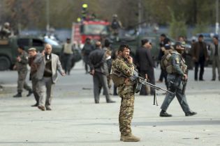 В Афганистане талибы во время масштабного наступления убили 20 военных