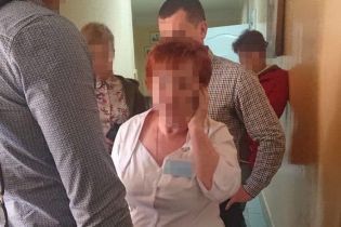 Соцдопомога за гроші: у Львові дитячий лікар вимагала хабарі у батьків дітей з інвалідністю