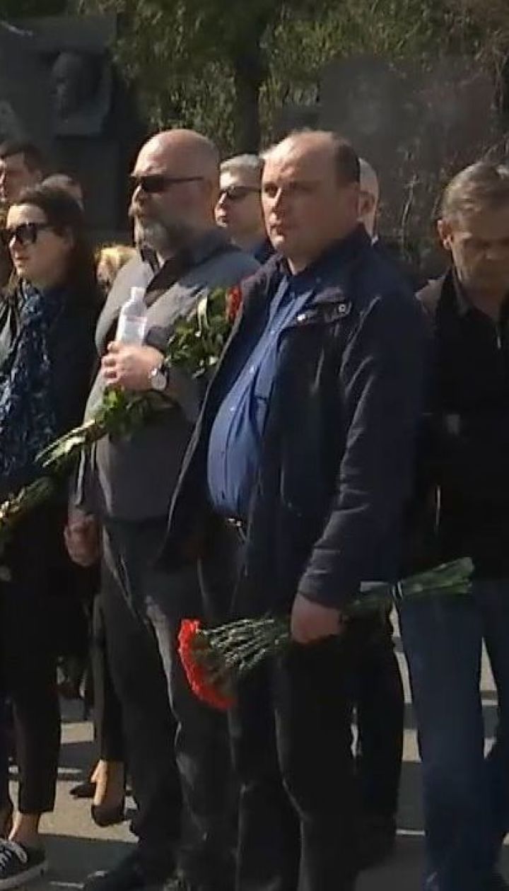 У столиці попрощалися з відомим волонтером Володимиром Слабовським