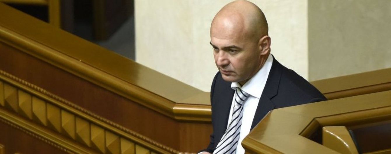 После расследования "Схем" НАБУ вызвало на допрос Кононенко и братьев Суркисов
