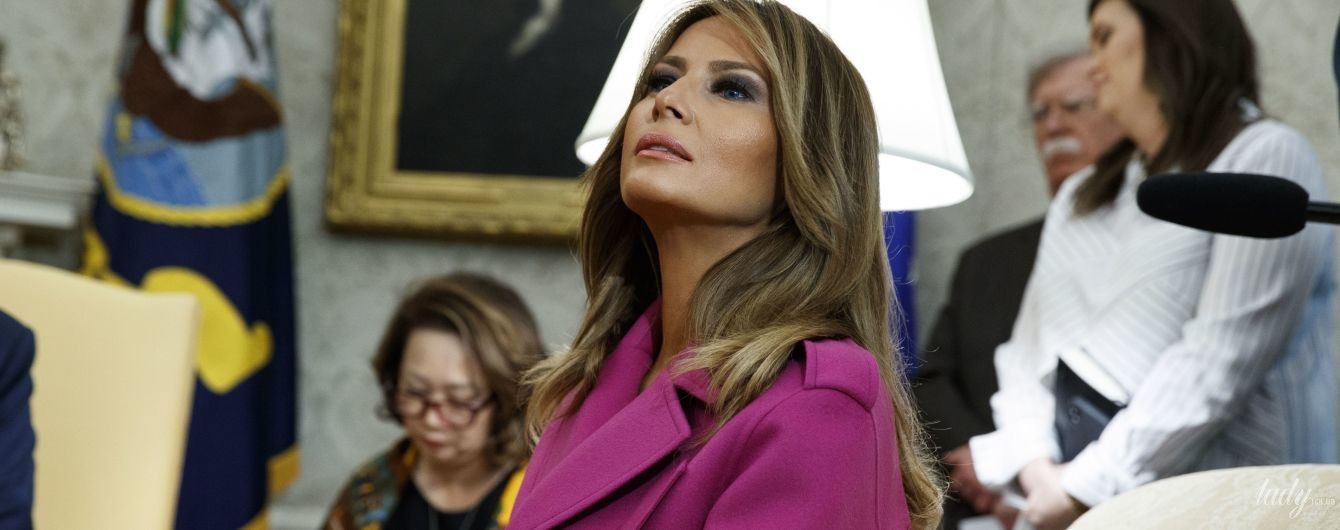Снова в пальто: шикарный выход Мелании Трамп