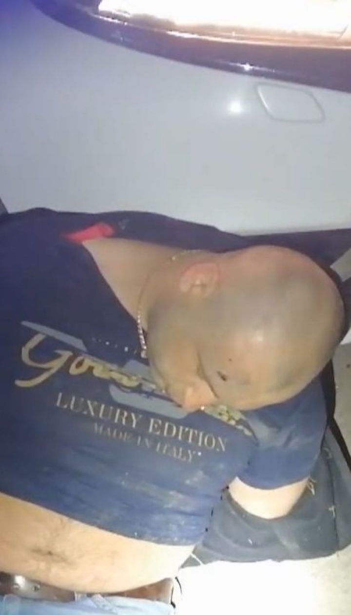 Пьяный водитель "евробляхи" устроил гонки с патрульными и протаранил два авто