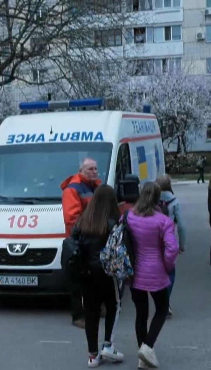 В гардеробе школы, где отравились дети, нашли пустые баллончики с перечным газом