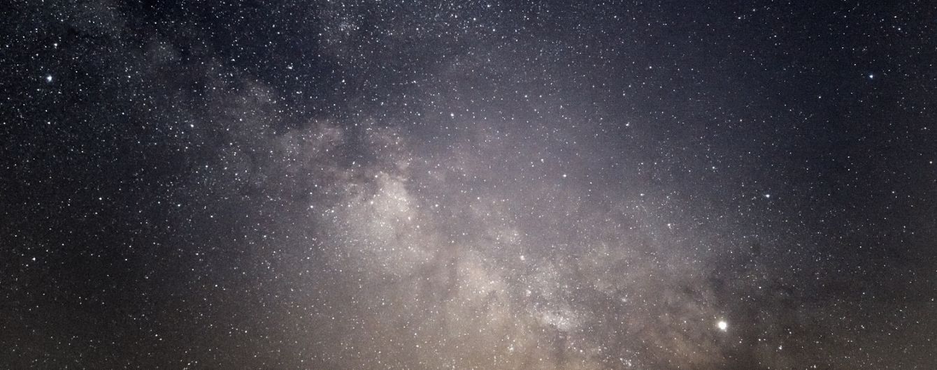 Фактчекінг: нічна зйомка зоряного неба на смартфон Huawei P30 Pro