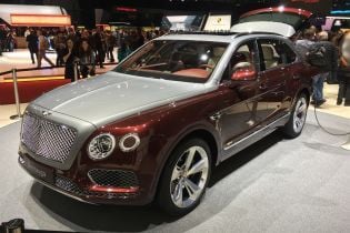 Bentley выпустит гибрид Bentayga уже в 2019 году