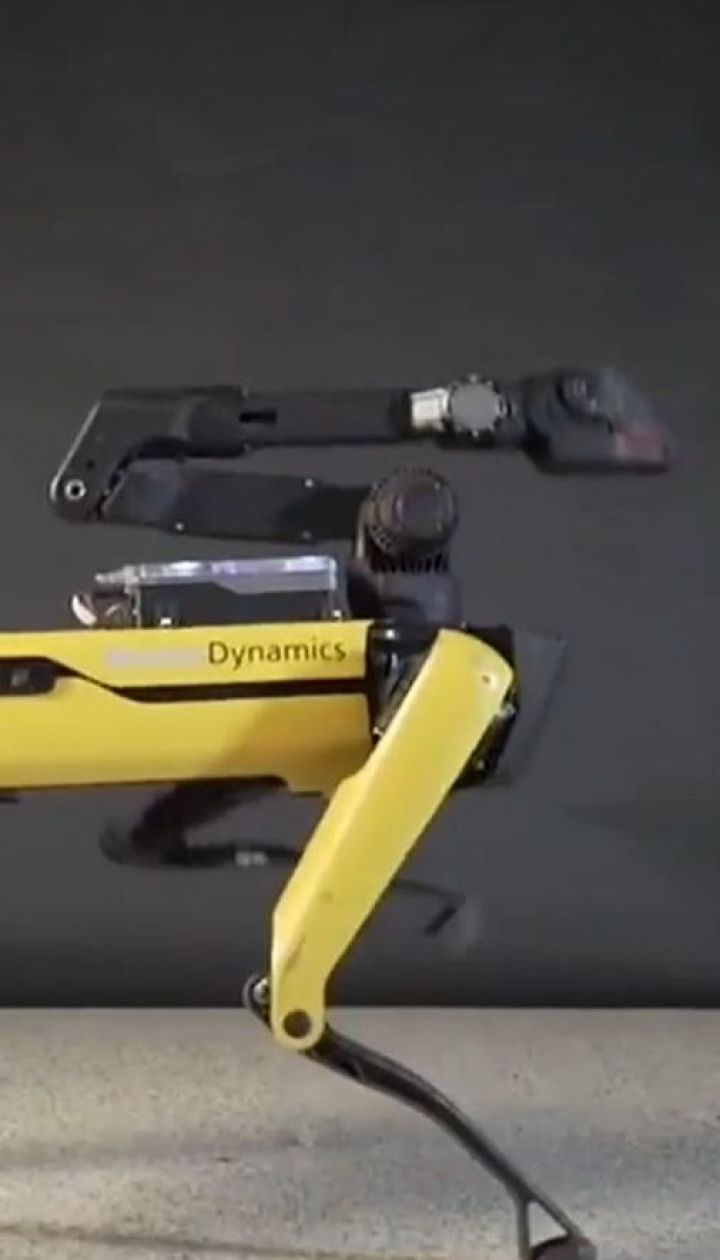Инженеры "Boston Dynamics" научили своего робота танцевать